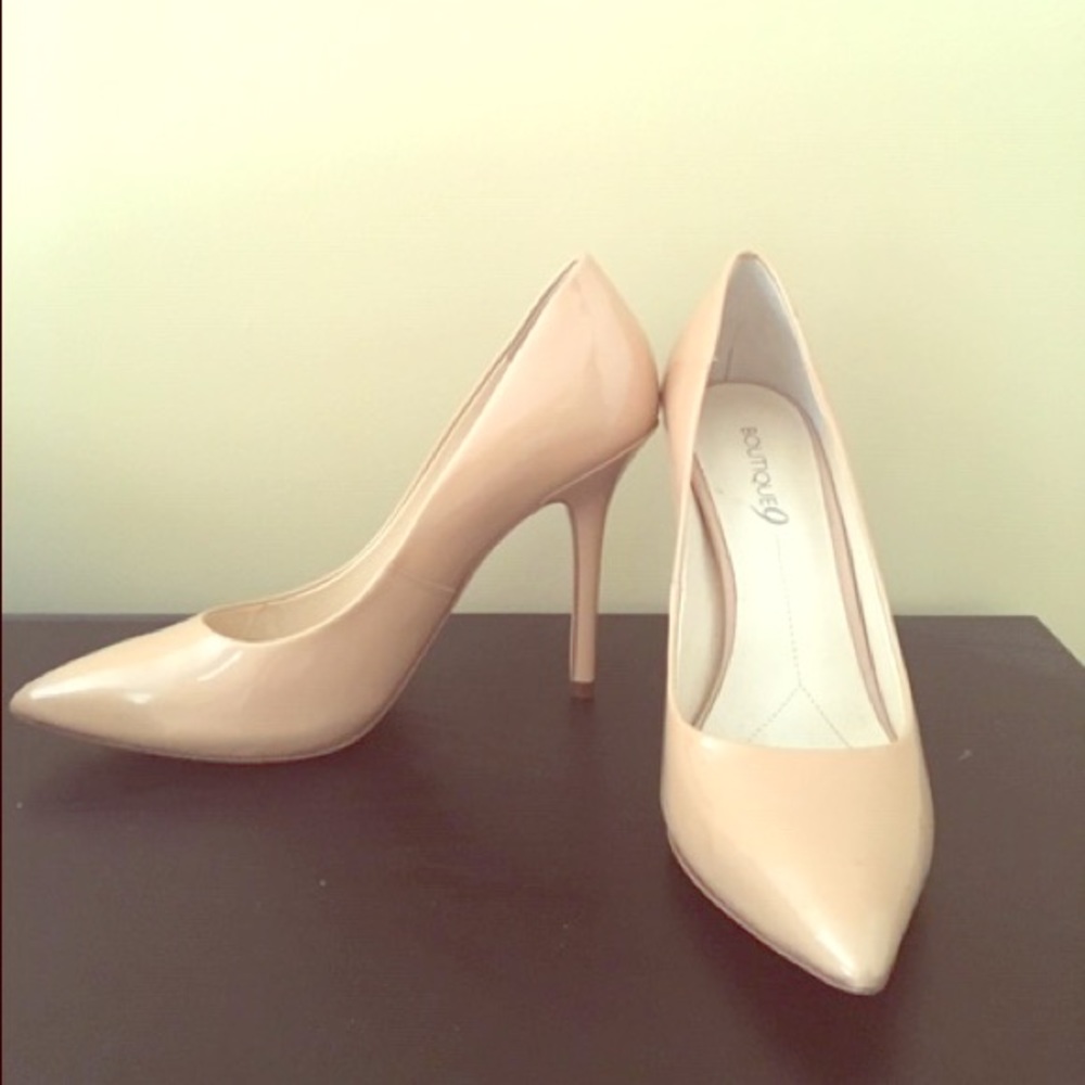 Boutique 9 Sally Natural Pump